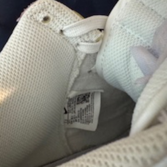 Womens Nike Hi Tops - Picture 4 of 5